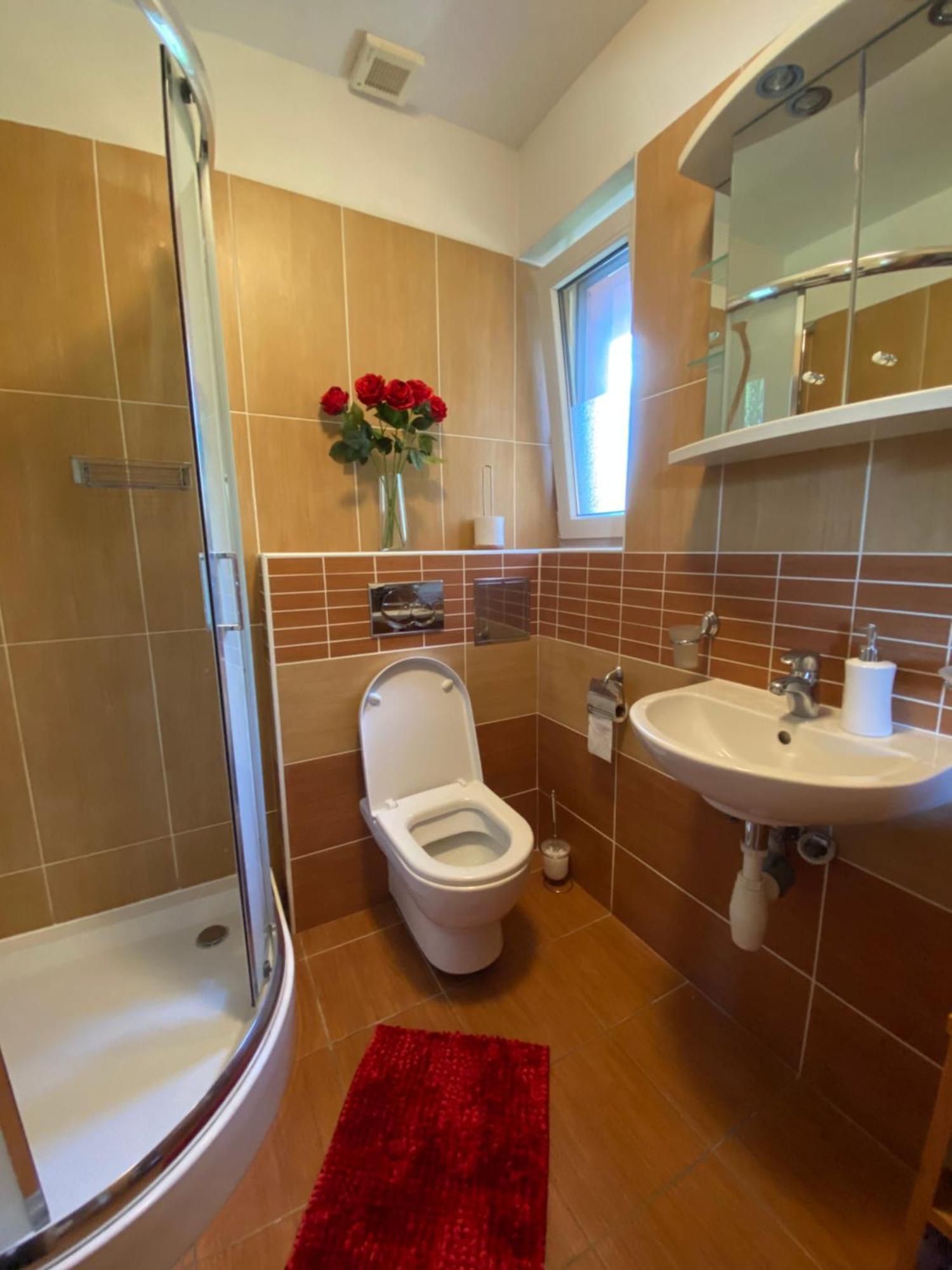 Apartman Dorian Bešeňová Buitenkant foto
